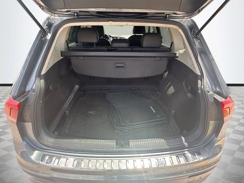 Used 2019 Volkswagen Tiguan SE AWD/4WD image 29