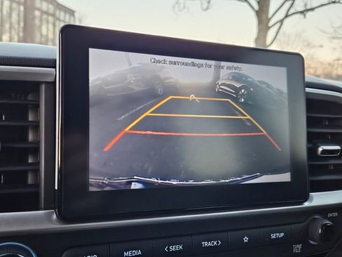 Certified 2022 Hyundai Venue SEL w/ Cargo Package image 21