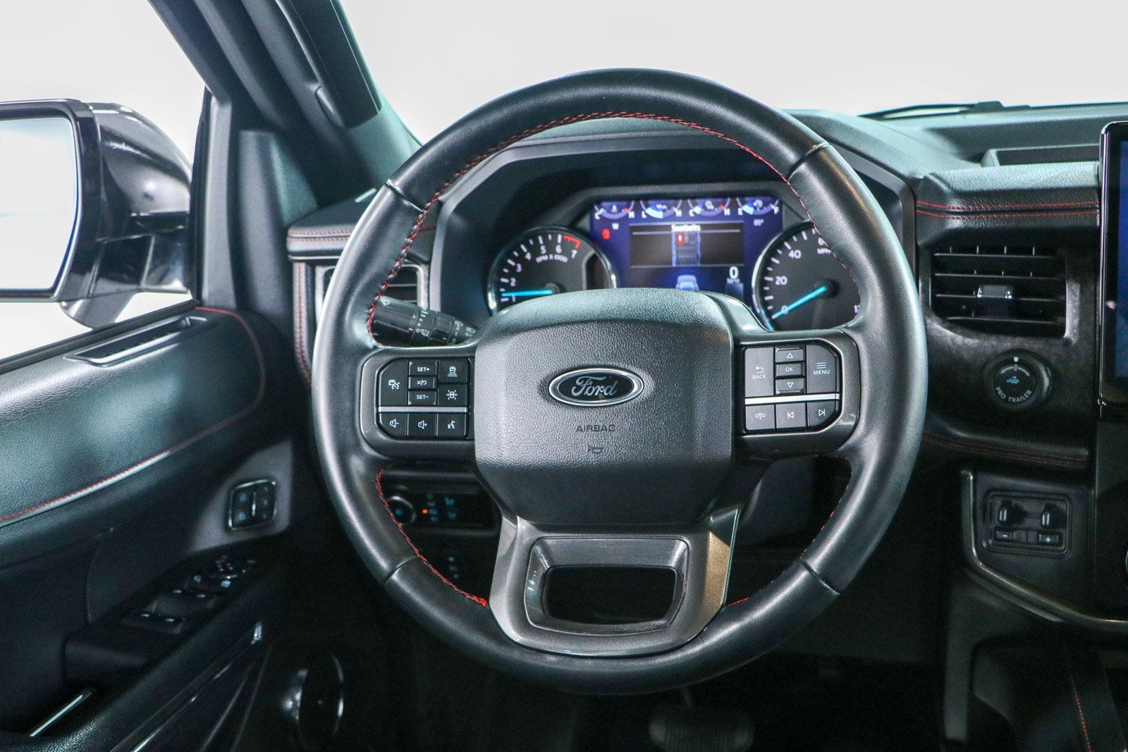 Used 2023 Ford Expedition Limited RWD image 13