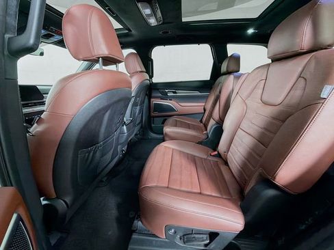 Used 2023 Kia Telluride SX Prestige AWD/4WD image 28