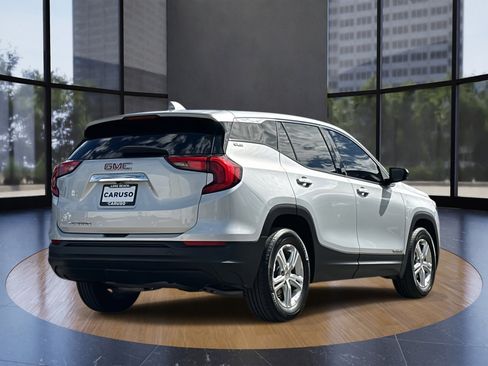 Used 2020 GMC Terrain SLE image 3
