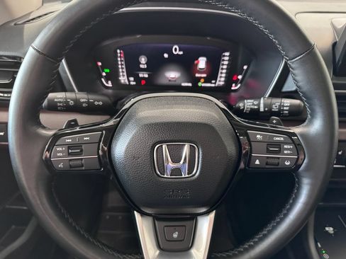 Used 2025 Honda Pilot Elite image 15