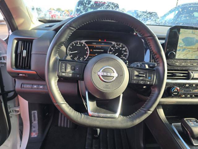 Used 2024 Nissan Pathfinder SL w/ SL Premium Package FWD image 11