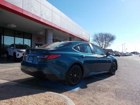 Certified 2026 Toyota Camry LE w/ Convenience Package image 5