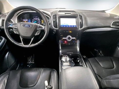 Used 2020 Ford Edge Titanium w/ Equipment Group 301A image 9