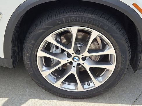 Used 2025 BMW X5 xDrive40i AWD/4WD image 7