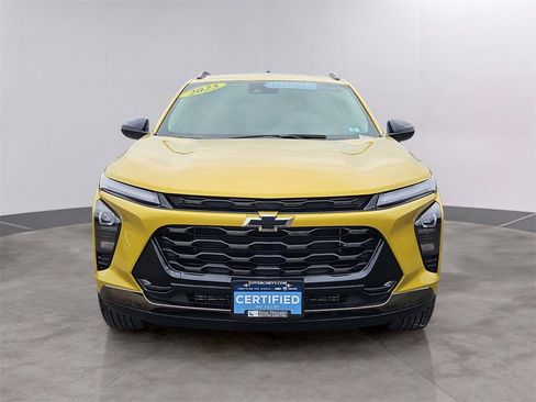 Certified 2025 Chevrolet Trax ACTIV w/ Sunroof Package image 2