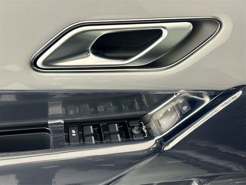 New 2026 Land Rover Range Rover Velar S image 16