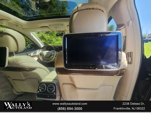 Used 2014 Mercedes-Benz S 550 Sedan image 24