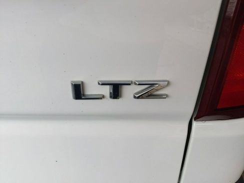Used 2021 Chevrolet Silverado 1500 LTZ w/ LTZ Premium Package AWD/4WD image 9