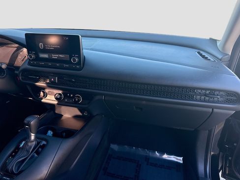 Used 2023 Honda HR-V LX image 31