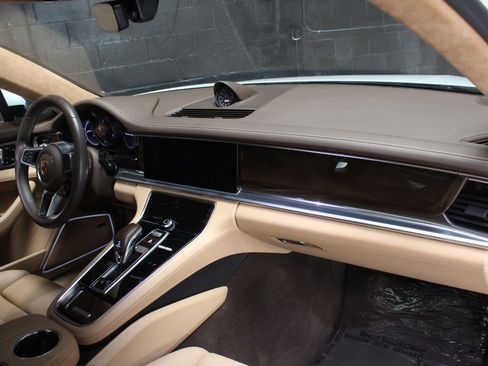 Used 2018 Porsche Panamera Turbo AWD/4WD image 45