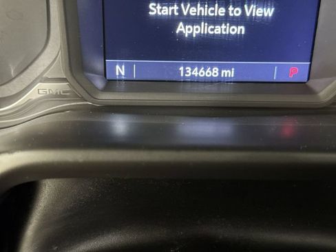 Used 2019 GMC Sierra 1500 SLT w/ SLT Premium Plus Package AWD/4WD image 11