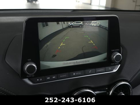 Used 2022 Nissan Sentra SV FWD image 19