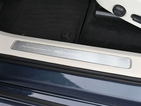 Used 2022 Volvo XC90 T8 Inscription Expression w/ Advanced Package AWD/4WD image 17