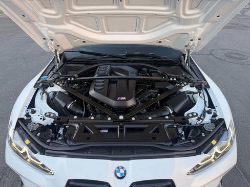 Used 2024 BMW M4 xDrive Competition w/ Executive Package image 9