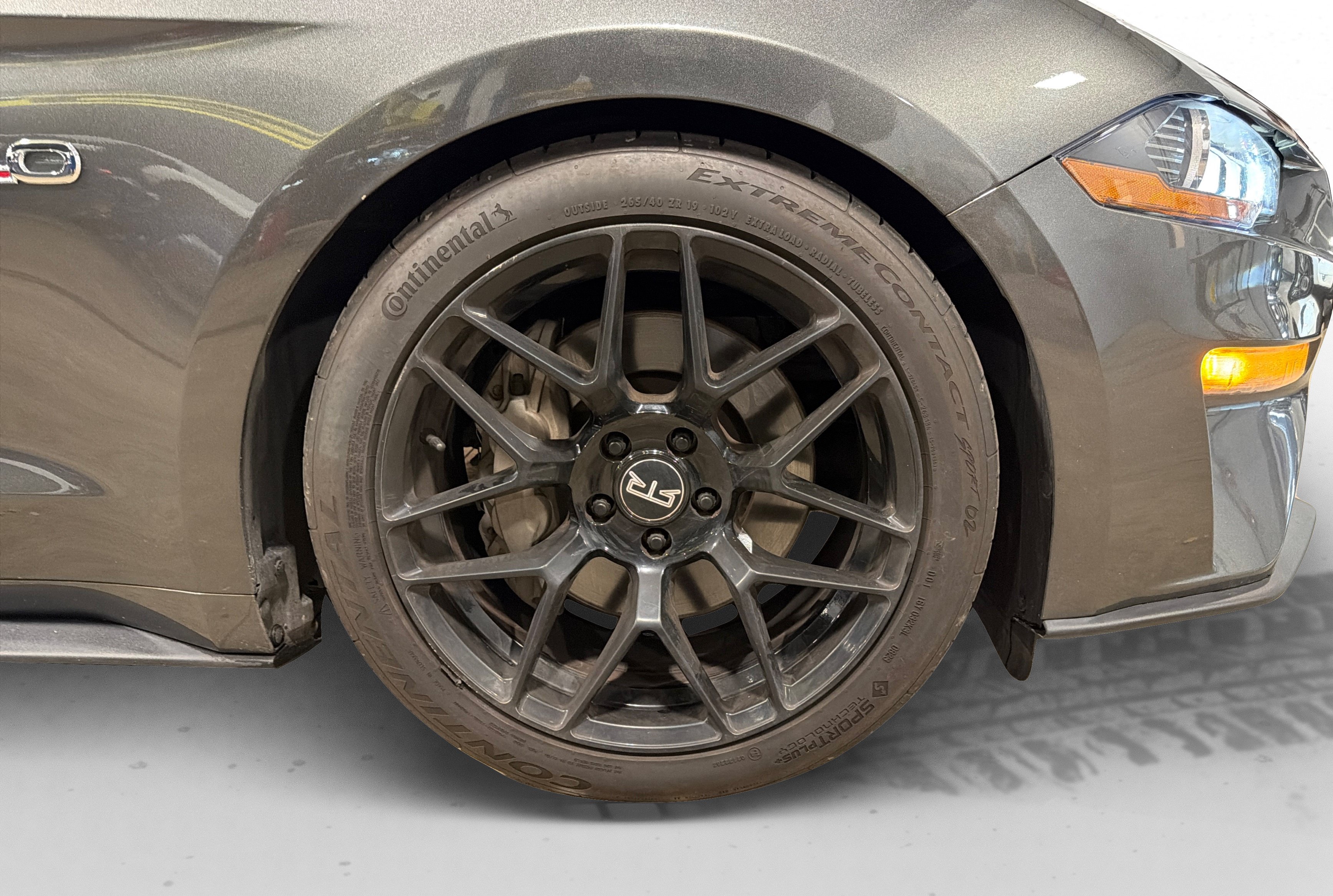 Used 2018 Ford Mustang GT Premium RWD image 48
