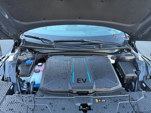 Certified 2024 Hyundai Ioniq 5 Limited image 16