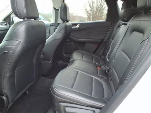 Certified 2022 Ford Escape Titanium image 10