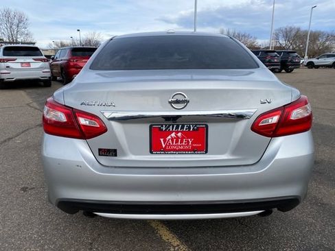 Used 2017 Nissan Altima 2.5 SV image 4