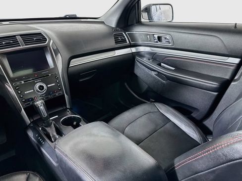 Used 2018 Ford Explorer Sport w/ Equipment Group 401A AWD/4WD image 30