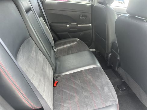Used 2022 Mitsubishi Outlander Sport SE FWD image 14