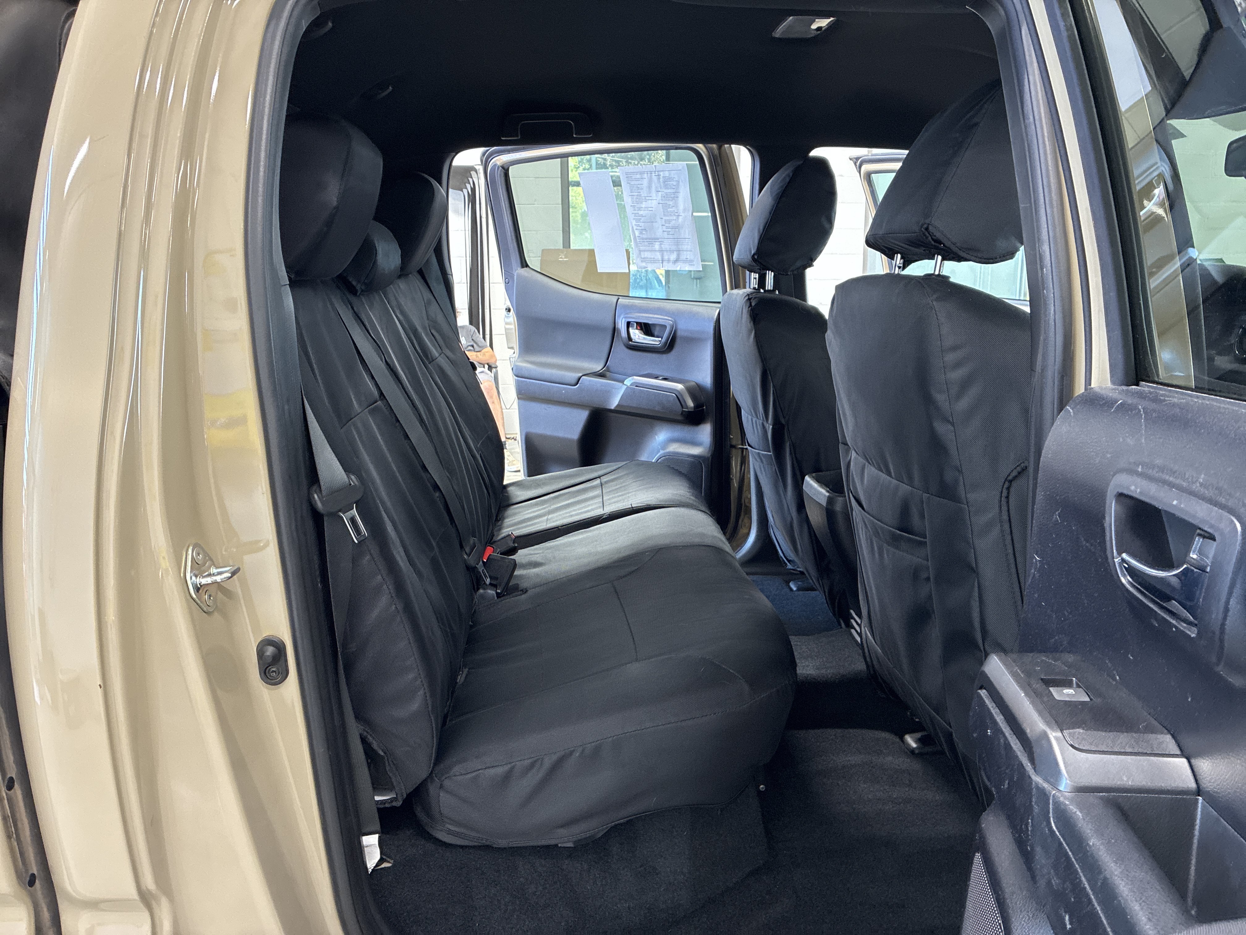 Used 2020 Toyota Tacoma TRD Off-Road w/ Technology Package AWD/4WD image 8