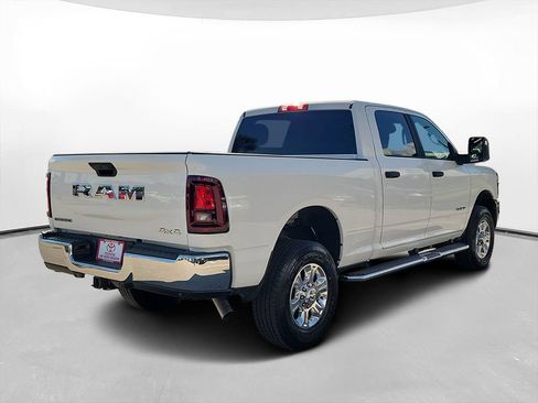 Used 2026 RAM 2500 Big Horn AWD/4WD image 4
