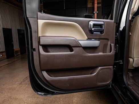 Used 2019 Chevrolet Silverado 2500 LTZ w/ Duramax Plus Package image 36