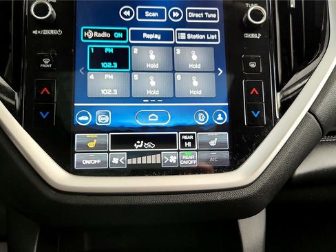 Used 2023 Subaru Ascent Limited w/ Technology Package image 30