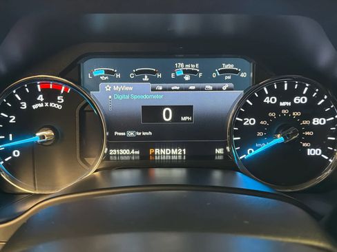 Used 2017 Ford F250 Lariat w/ Lariat Ultimate Package image 39