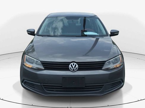 Used 2011 Volkswagen Jetta SE FWD image 6
