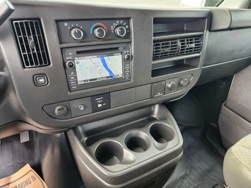 Used 2016 Chevrolet Express 2500 RWD image 29