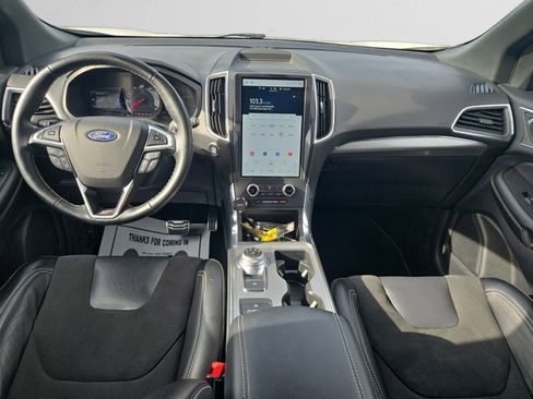 Used 2022 Ford Edge ST w/ Equipment Group 401A image 10