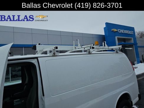 Certified 2016 GMC Savana 2500 image 36