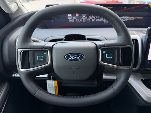 New 2026 Ford Expedition Active image 47