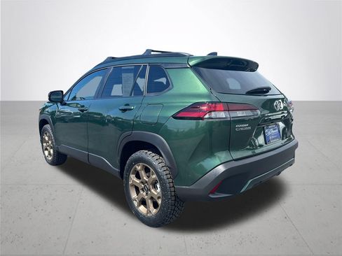 Used 2026 Toyota Corolla Cross LE AWD/4WD image 9