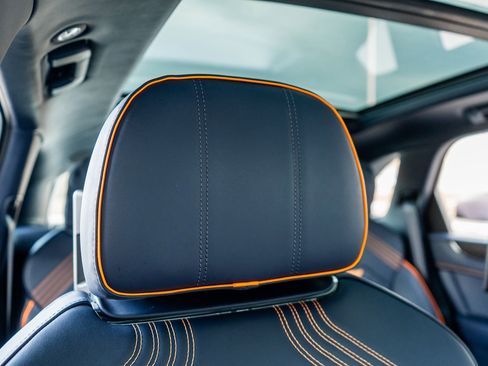 Certified 2025 Bentley Bentayga S Black Edition image 49