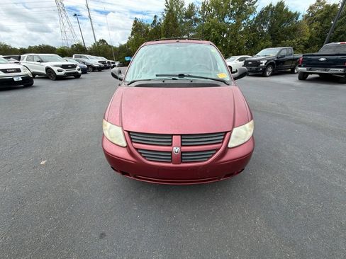 Used 2007 Dodge Grand Caravan SXT w/ Leather Interior Group FWD image 19