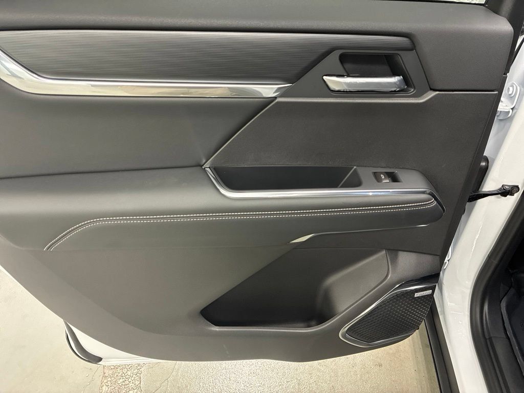 New 2027 GMC Acadia Elevation w/ Black Edition AWD/4WD image 31