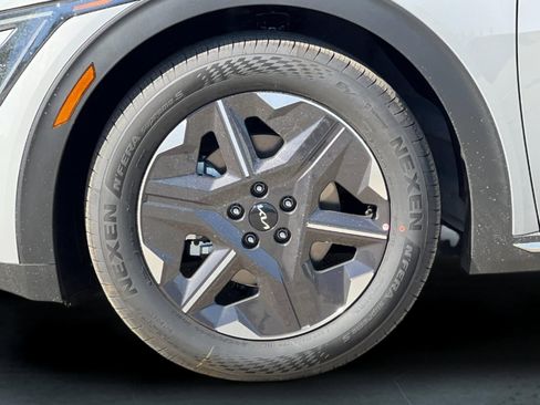 New 2025 Kia EV6 Light image 26