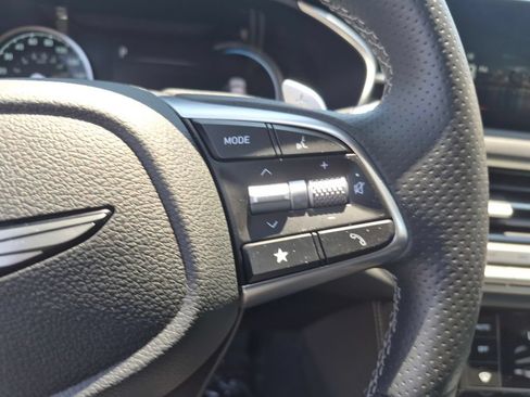 Used 2026 Genesis G70 2.5T RWD image 15