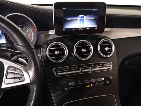 Used 2019 Mercedes-Benz GLC 300 4MATIC Coupe image 5