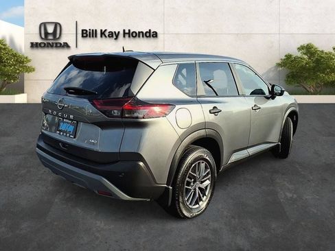 Used 2023 Nissan Rogue S AWD/4WD image 3