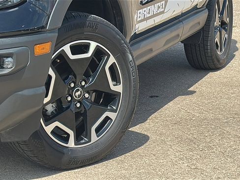 Used 2023 Ford Bronco Sport Outer Banks w/ Tech Package image 3