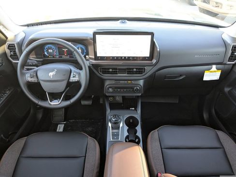 New 2025 Ford Bronco Sport Outer Banks w/ Outer Banks Tech Package+ image 13