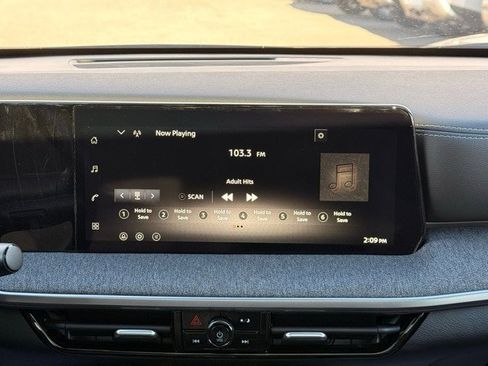 New 2026 Nissan Kicks SV w/ SV Premium Package image 24