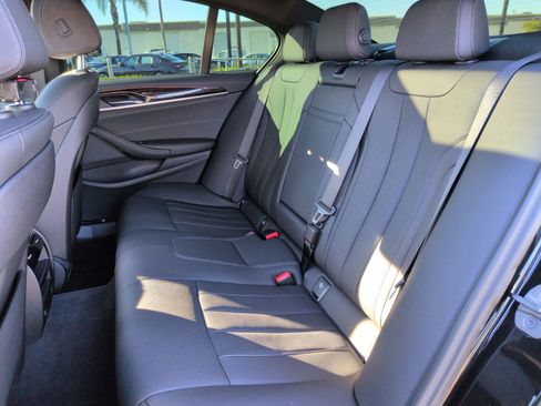 Used 2023 BMW 540i w/ M Sport Package image 31