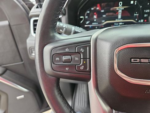 Used 2023 GMC Yukon Denali image 24