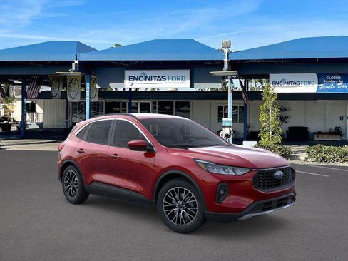 New 2025 Ford Escape PHEV image 7
